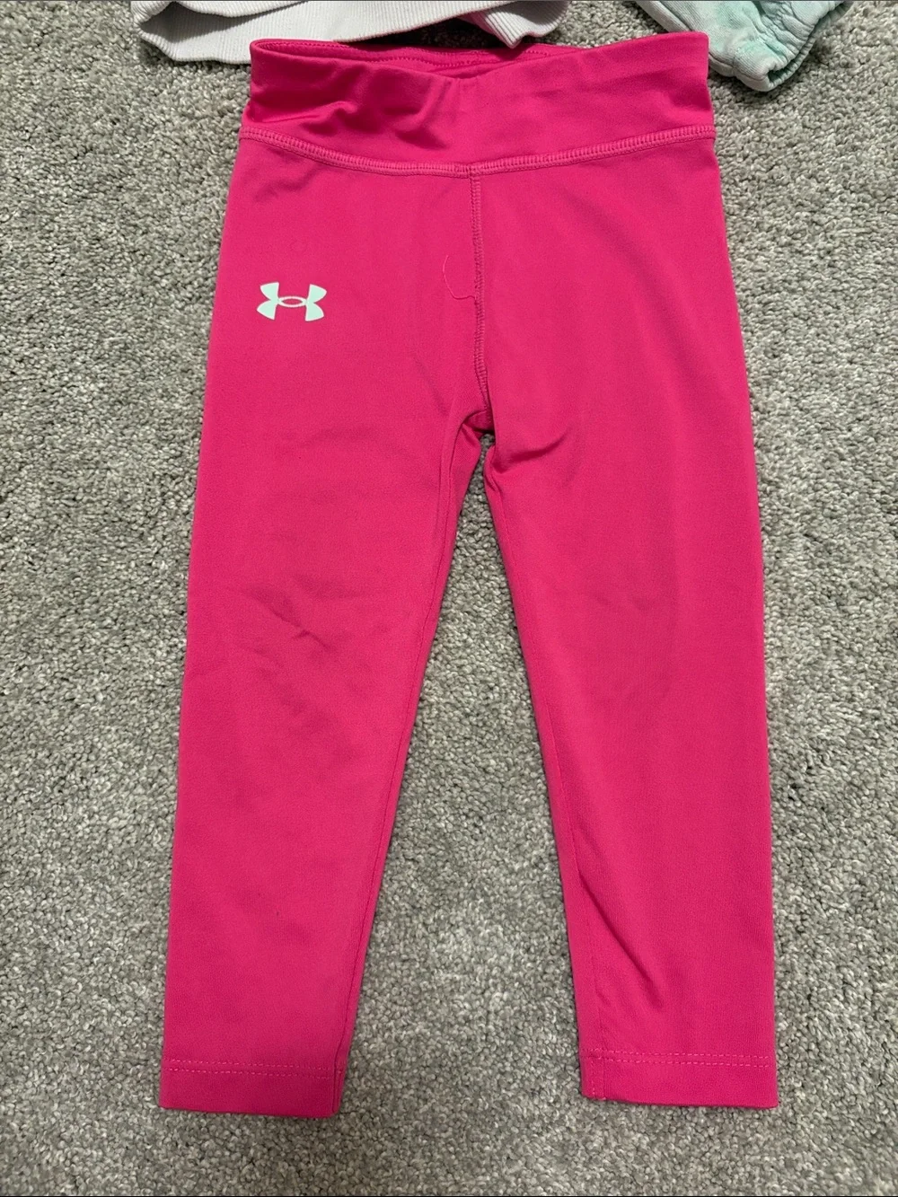 Under Armour toddler Girls' Pink Active Leggings & sweatshirt 24 months